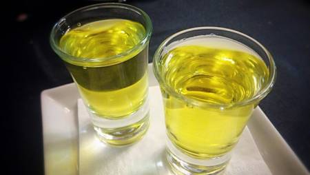 Augardente de herbas