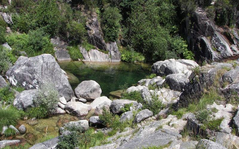 Cascada y pozas Corga da Fecha