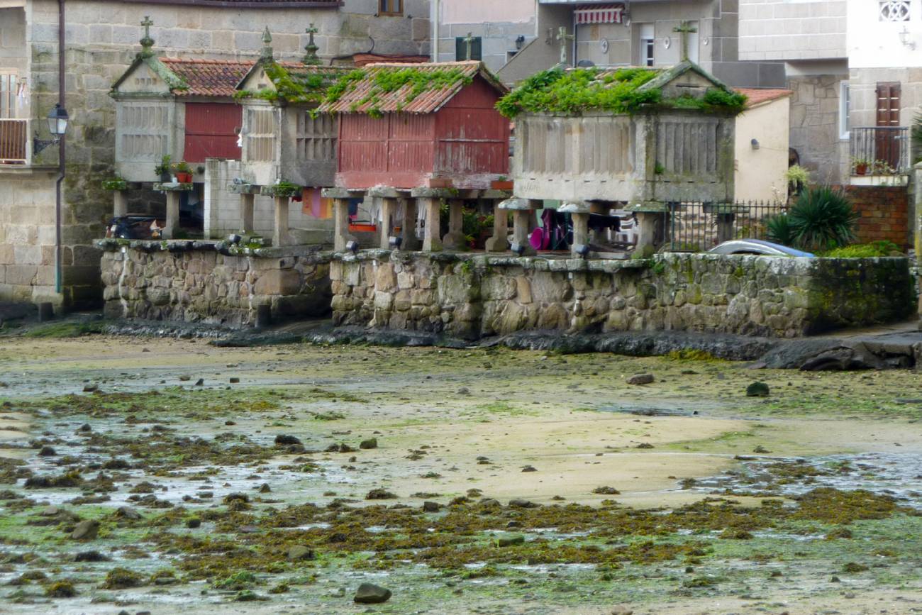 Hórreos de Combarro