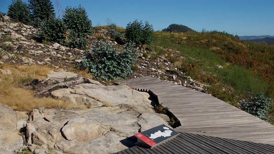 Área Arqueolóxica de Tourón